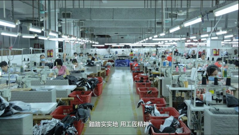 轻松选购定制T恤:一份全面的购买指南